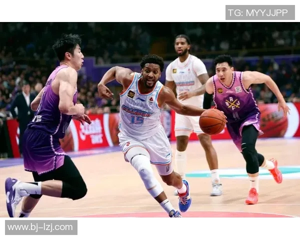 CBA精彩对决北京队迎战山东队全场视频回放与精彩瞬间分析