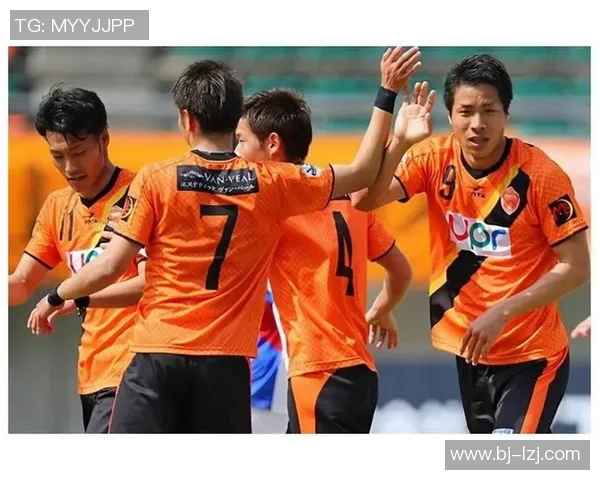 山口雷法与爱媛FC的激烈对决展现足球魅力与团队精神