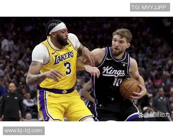 湖人对阵魔术比赛中詹姆斯精彩得分表现引发热议