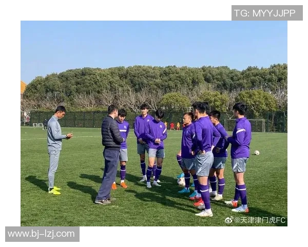 足协U21对阵上海球队展现年轻球员风采激烈角逐引人瞩目