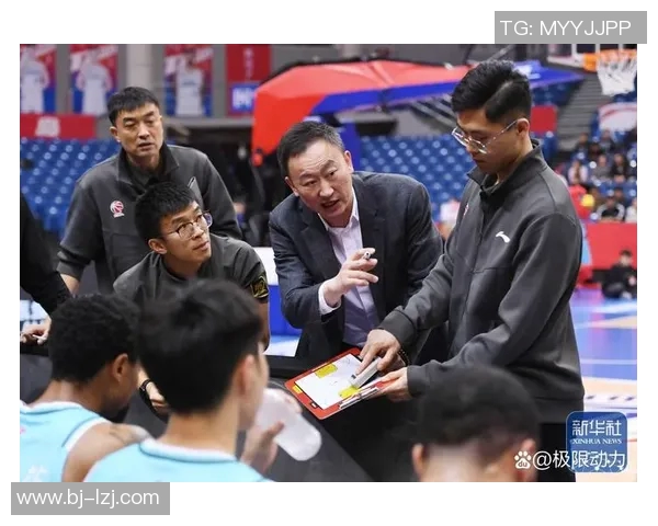 上海队与四川队季前赛精彩对决展现新赛季备战状态与球员表现