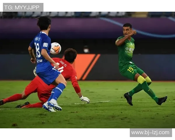 国安与石家庄永昌对决裁判表现引发热议球迷反响不一