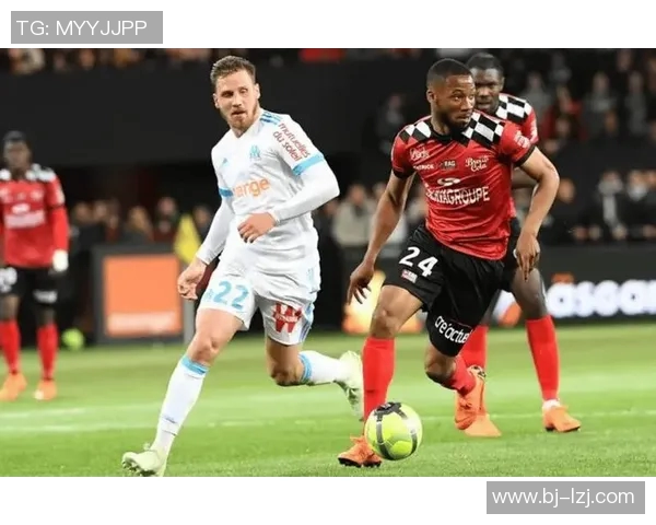 敦刻尔克与瓦朗谢纳的较量揭示足球战术与团队精神的完美结合