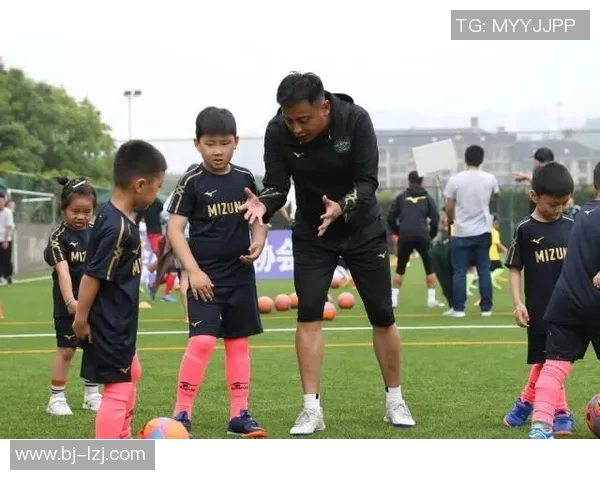 浙江绿城迎战昆山队全力争胜期待精彩对决与球迷共庆足球盛宴