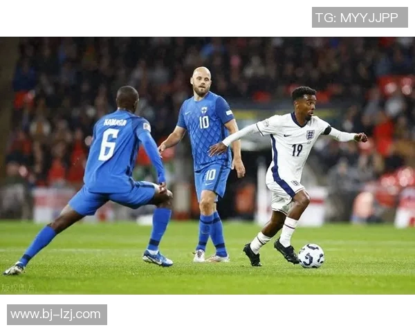 法国与芬兰足球历史交锋战绩分析与回顾